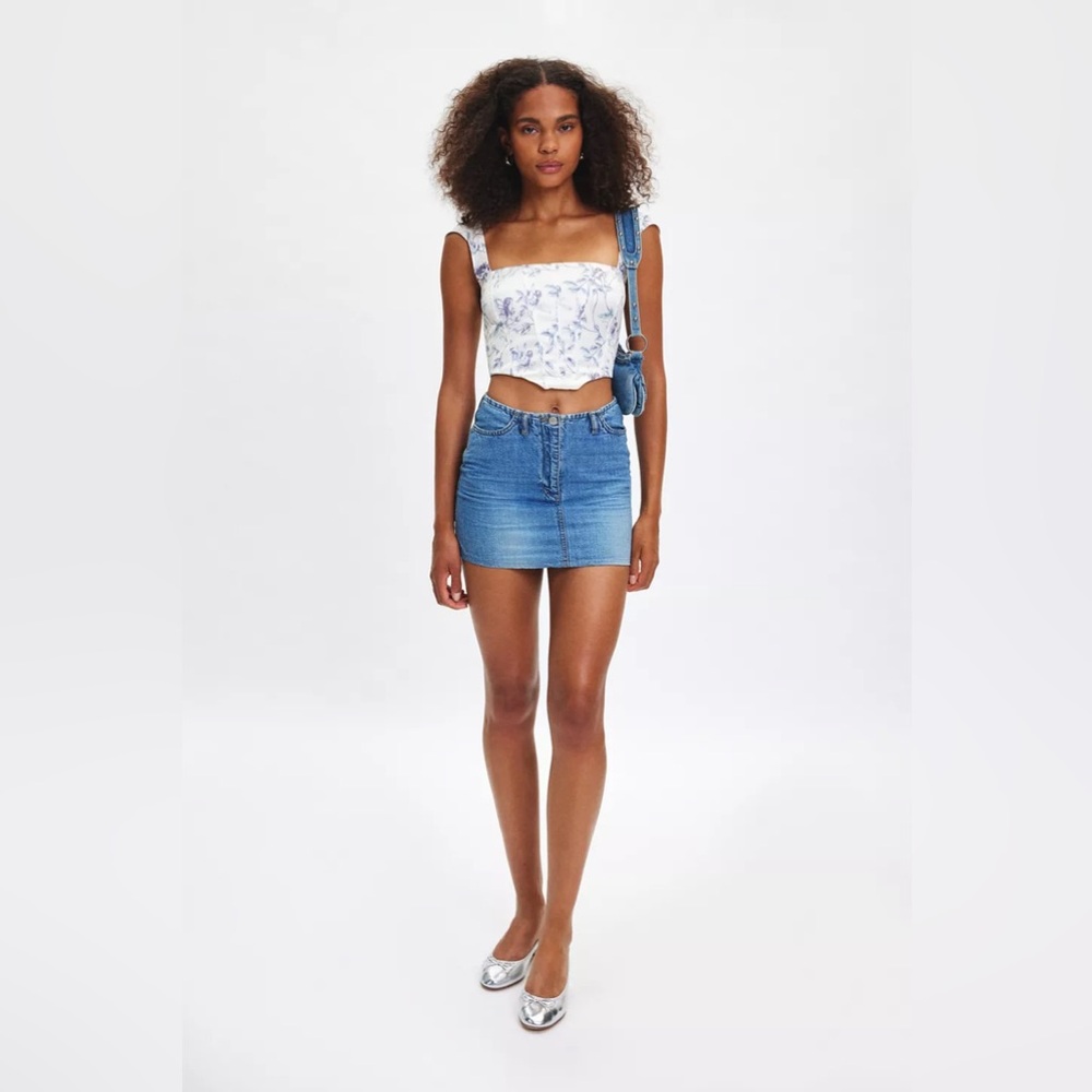 UO Out From Under About Time Printed Cropped Satin Corset Top, Ivory, Me… - Picture 2 of 4
